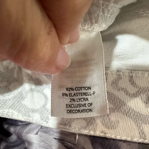 White House Black Market Gray and White Paisley Print Slim Ankle Jean Sz 6 NWOT - Picture 13 of 13